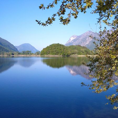 Villaggio Turistico Il Lago Dorato Carlazzo Buitenkant foto